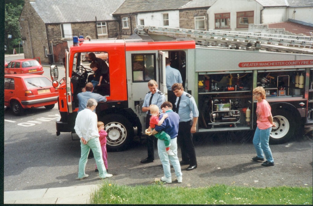 HPC-93TC-013 Central Street Old Youth Club 1993